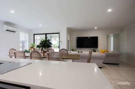 Property photo of 31 Vargon Circuit Holmview QLD 4207