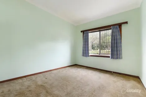 Property photo of 13 Undercliffe Road Earlwood NSW 2206