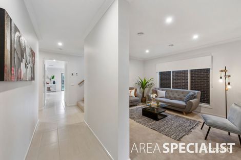 Property photo of 116 Bondi Parade Point Cook VIC 3030