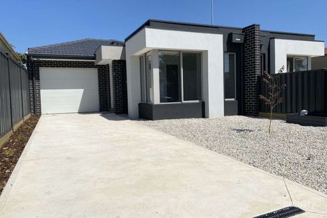 1a Sandra St, Kings Park, VIC 3021