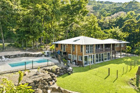 Property photo of 19-21 Chatham Terrace Smithfield QLD 4878