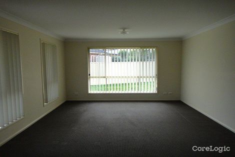 Property photo of 6 Rex Cove Rutherford NSW 2320