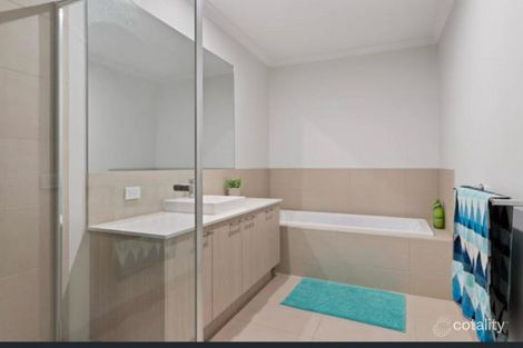 Property photo of 17 Jolimont Road Point Cook VIC 3030