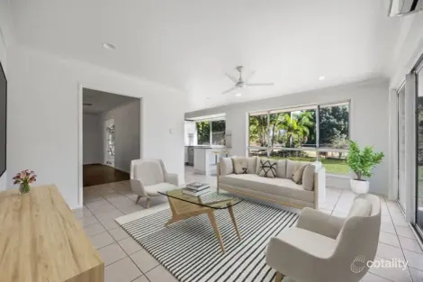 Property photo of 35 Toolakea Beach Road Bluewater QLD 4818