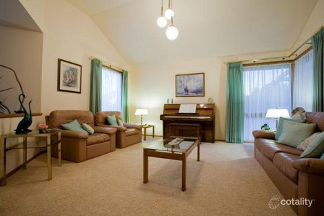 Property photo of 2 Revilo Court Mulgrave VIC 3170