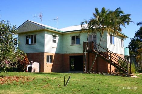 352 Moore Park Rd, Moore Park Beach, QLD 4670