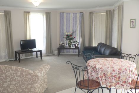 Property photo of 4 King George Way Mitchell Park VIC 3355