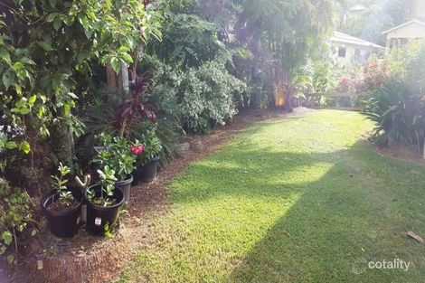 Property photo of 9 Redfern Place Mooroobool QLD 4870