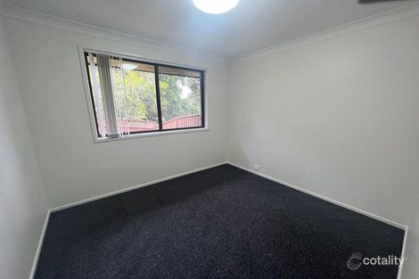 Property photo of 2/25 Traminer Place Eschol Park NSW 2558