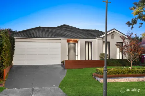 4 Osmington Cir, Narre Warren South, VIC 3805