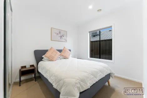 Property photo of 15 Beartooth Road Truganina VIC 3029