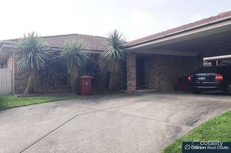 Property photo of 3 Rowen Court Cranbourne North VIC 3977