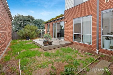Property photo of 51 Ringtail Circuit Maidstone VIC 3012