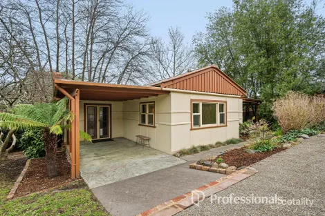 Property photo of 104 Hereford Road Mount Evelyn VIC 3796