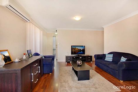 Property photo of 11 Gadshill Place Rosemeadow NSW 2560