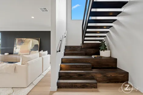 Property photo of 13 Hummock Rise Werribee VIC 3030