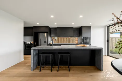 Property photo of 13 Hummock Rise Werribee VIC 3030