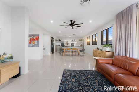 Property photo of 27 Huntly Place Redland Bay QLD 4165
