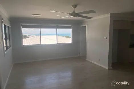 Property photo of 5 Twilight Close Red Head NSW 2430