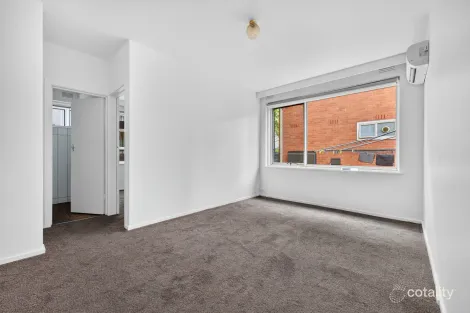 Property photo of 3/19 Ellesmere Road Windsor VIC 3181