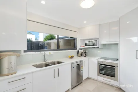 Property photo of 7/22 Careel Close Helensvale QLD 4212