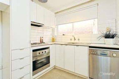 Property photo of 2/31 Garnet Street Brunswick VIC 3056