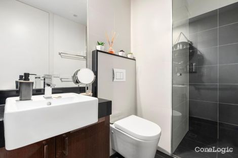 Property photo of 101/927 Doncaster Road Doncaster East VIC 3109