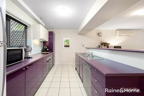 Property photo of 32/7 Landsborough Terrace Toowong QLD 4066