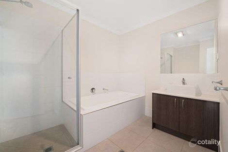 Property photo of 1/5A Nash Drive Glenvale QLD 4350