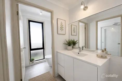 Property photo of 16 Cremona Place Oakhurst NSW 2761