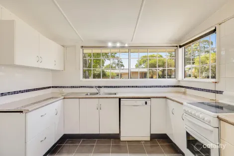 Property photo of 266 Alderley Centenary Heights QLD 4350