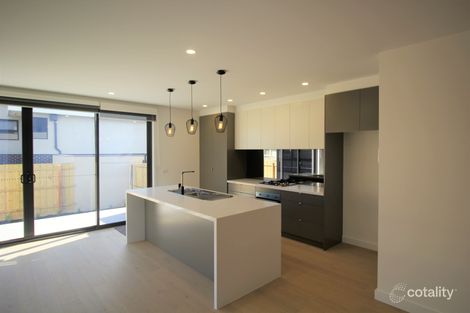 Property photo of 2/39 Aikman Crescent Chadstone VIC 3148