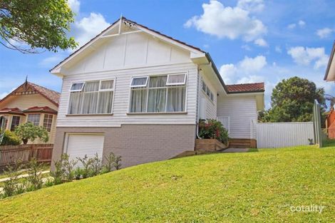 6 Immarna Ave, West Wollongong, NSW 2500