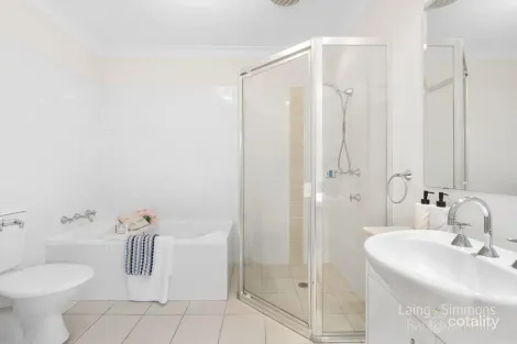 Property photo of 2/22-26 Edward Street Baulkham Hills NSW 2153
