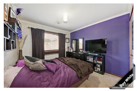 Property photo of 17 Roope Close Calwell ACT 2905