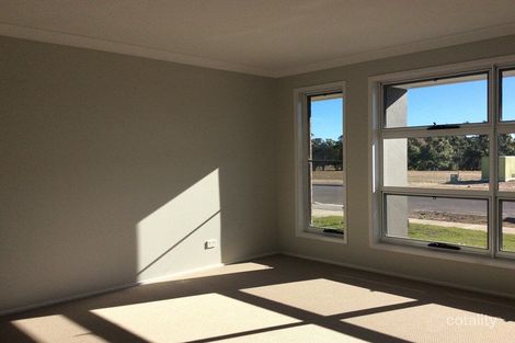 Property photo of 26 Windeyer Street Renwick NSW 2575