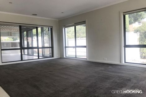 Property photo of 2 Edgewood Place Heatherton VIC 3202