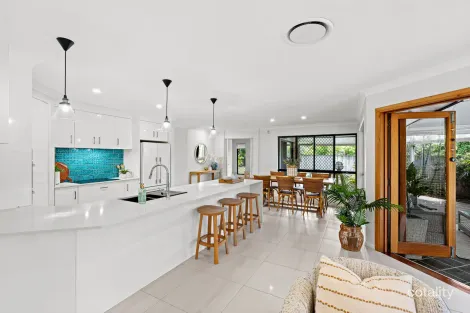 Property photo of 4 Atrium Close Wellington Point QLD 4160