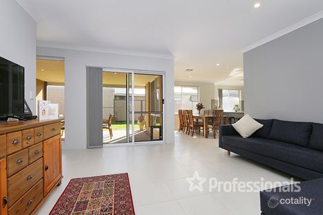 Property photo of 24 Miramar Way Piara Waters WA 6112