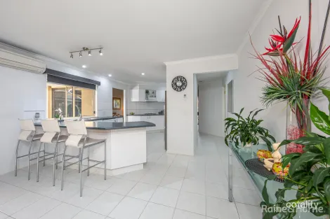 Property photo of 2 Doig Place Sunbury VIC 3429