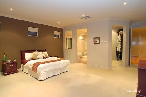 Property photo of 10 May Gibbs Circle Point Cook VIC 3030