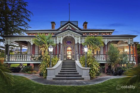 8 Kilwinning St, Quarry Hill, VIC 3550