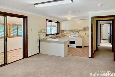 Property photo of 18 Keevil Drive Young NSW 2594