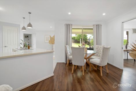 Property photo of 6 Murray Close Rural View QLD 4740