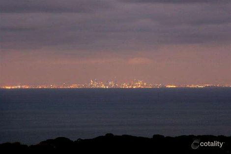 Property photo of 10 Pastons Grove Mount Martha VIC 3934
