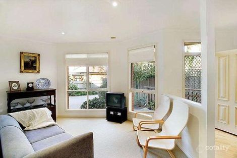 Property photo of 2/16 Boronia Street Surrey Hills VIC 3127