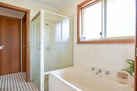 Property photo of 4 Esther Drive Woodcroft SA 5162