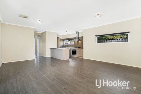 Property photo of 12 Denton Drive Officer VIC 3809