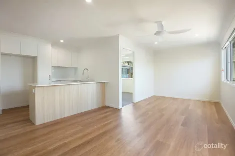 6 Messines Cres, Miami, QLD 4220