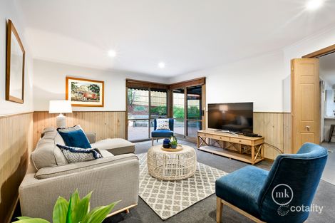 Property photo of 35 Dandallo Drive Eltham VIC 3095